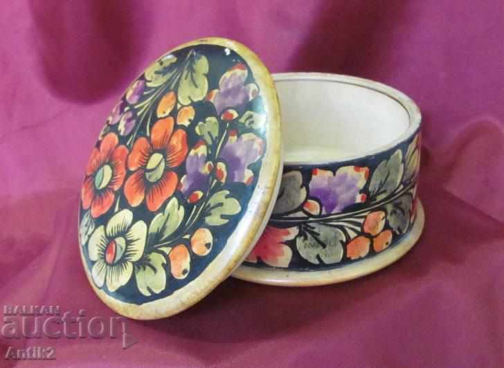 Old Wooden Russian Box with price 30.00 BGN | € 15.34