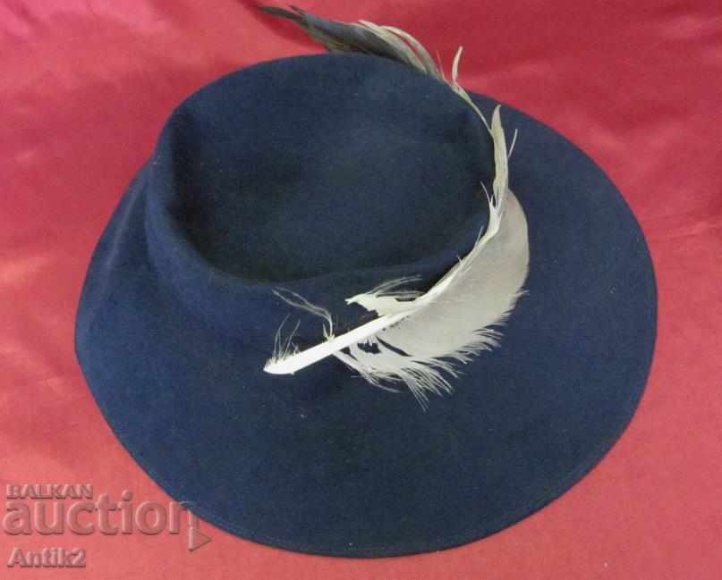 Auction 19th Century Women's Hat Felt Auction 19th Century Women's Hat Felt