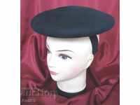 Felul pălăriei pentru femei din secolul 19