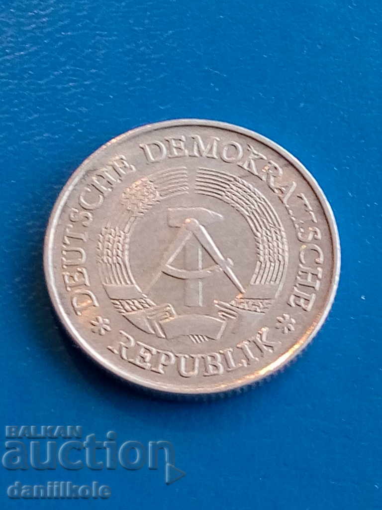 * $ * Y * $ * GDR GERMANY 2 BRANDS 1982 - EXCELLENT * $ * Y * $ * with price 1.96 BGN | € 1.00