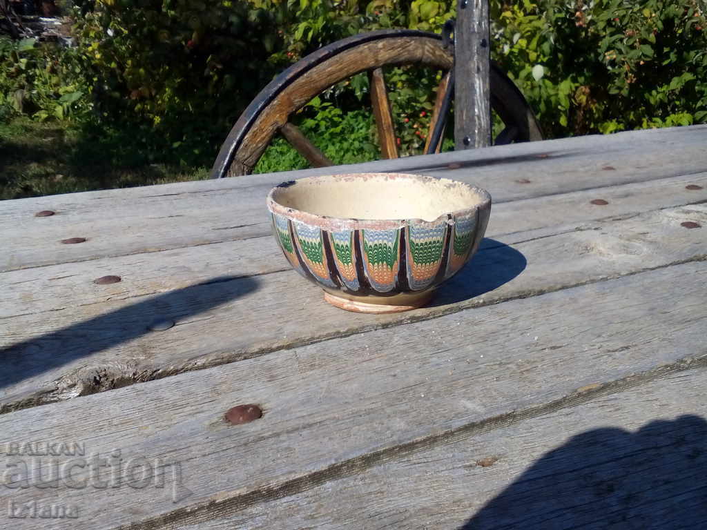 Antique ceramic bowl with price 11.00 BGN | € 5.62 Antique ceramic bowl with price 11.00 BGN | € 5.62