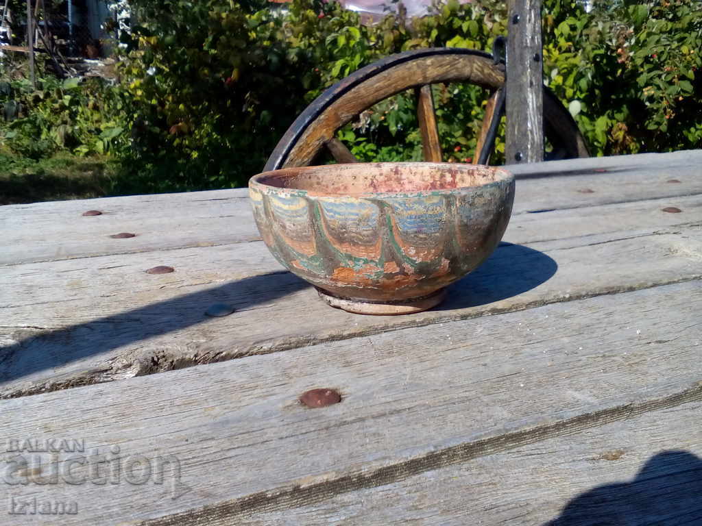 Antique ceramic bowl Antique ceramic bowl