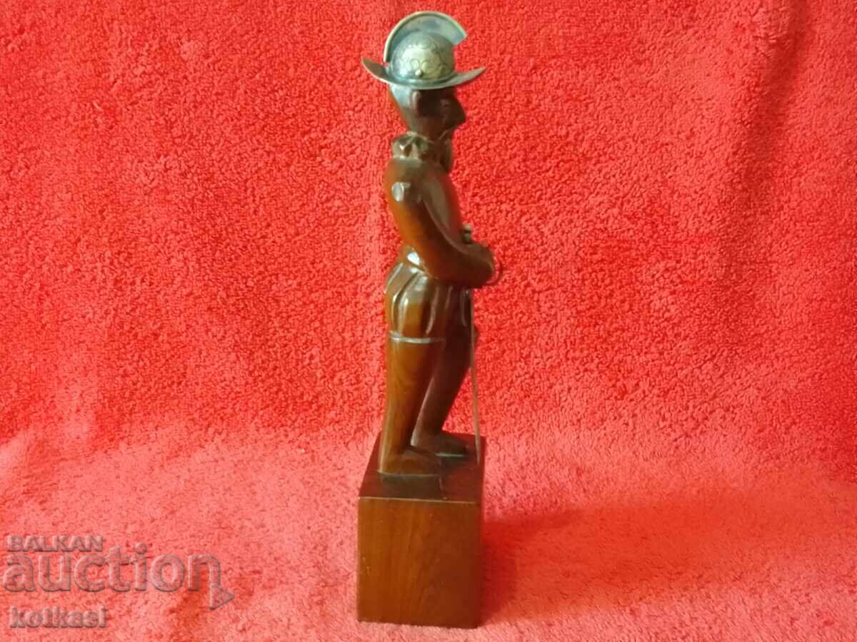 Wood carving Man Warrior Conquistador Sword and hat silver with price 285.50 BGN | € 145.97 Wood carving Man Warrior Conquistador Sword and hat silver with price 285.50 BGN | € 145.97