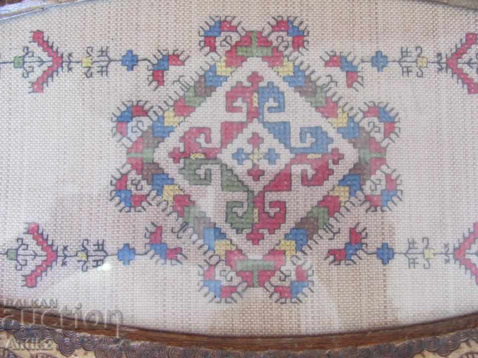 Delivery of 19th century Wooden Tray hand embroidery