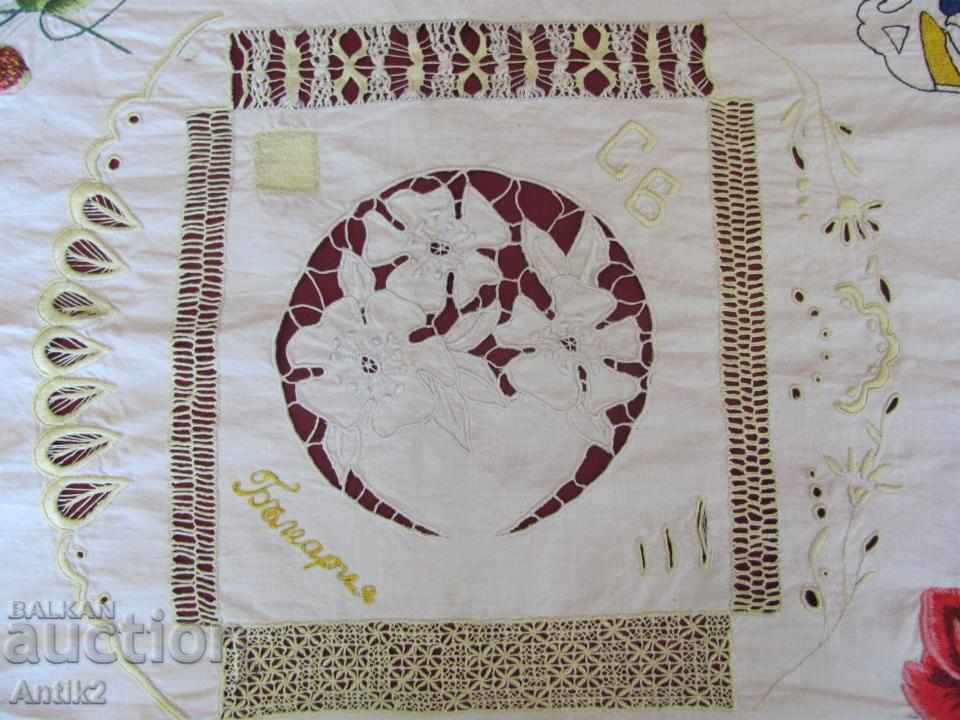 Auction 19th Century Pillow Embroidery Auction 19th Century Pillow Embroidery