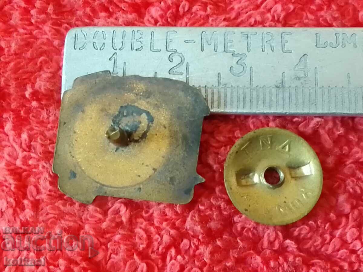 Old Sign Badge NATIONAL TOURIST 1st st enamel screw excellent with price 45.50 BGN | € 23.26 Old Sign Badge NATIONAL TOURIST 1st st enamel screw excellent with price 45.50 BGN | € 23.26