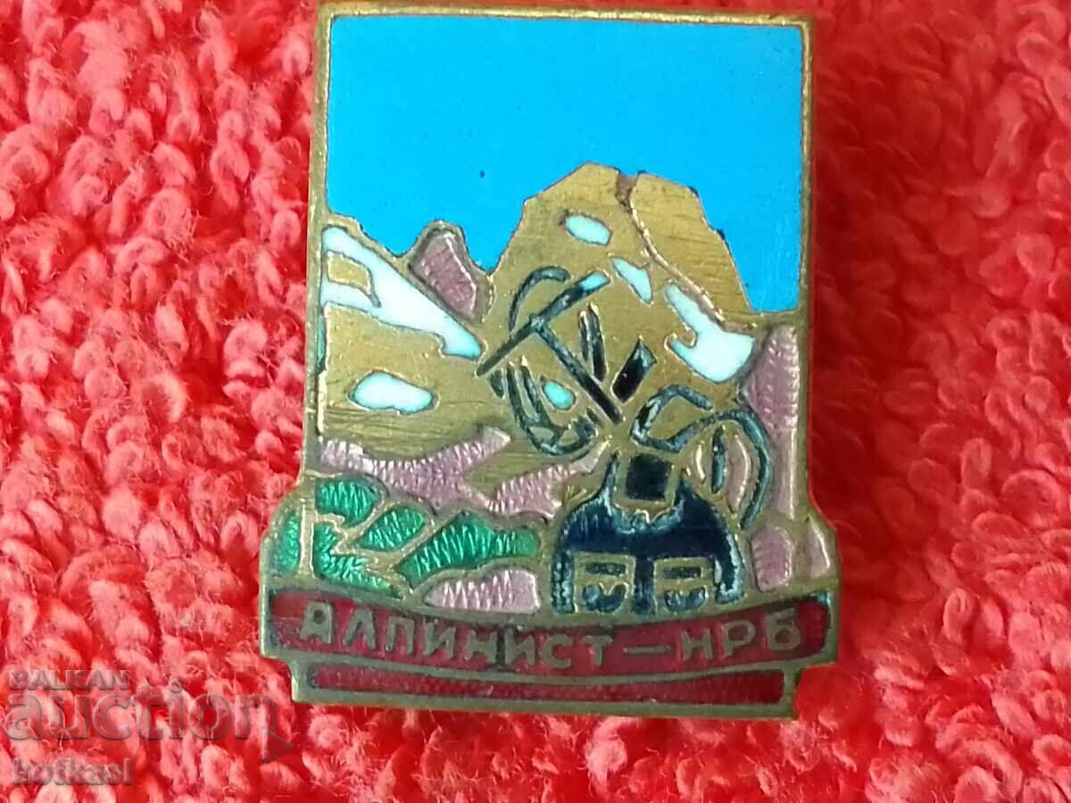 Delivery of Old Soc Badge ALPINIST Badge NRB enamel on screw excellent Delivery of Old Soc Badge ALPINIST Badge NRB enamel on screw excellent