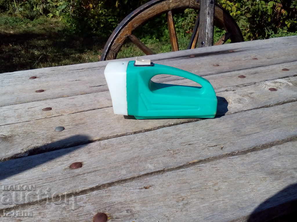 Auction Old flashlight, spotlight Auction Old flashlight, spotlight