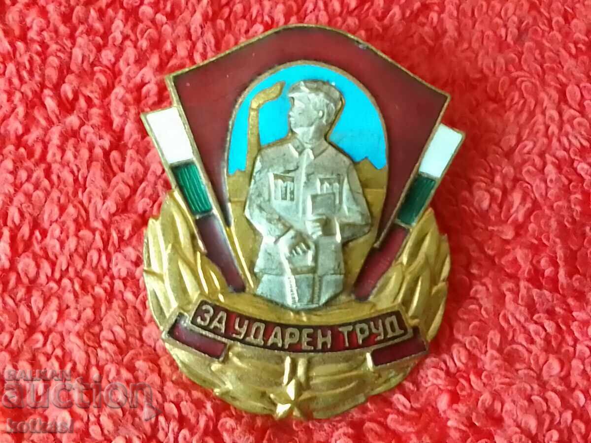 Delivery of Old social sign badge on screw enamel FOR STRONG WORK