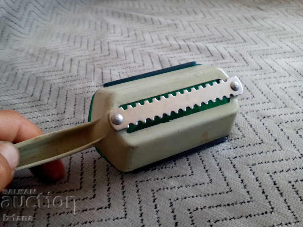 Аукцион Стар инструмент за чистене на риба Аукцион Стар инструмент за чистене на риба