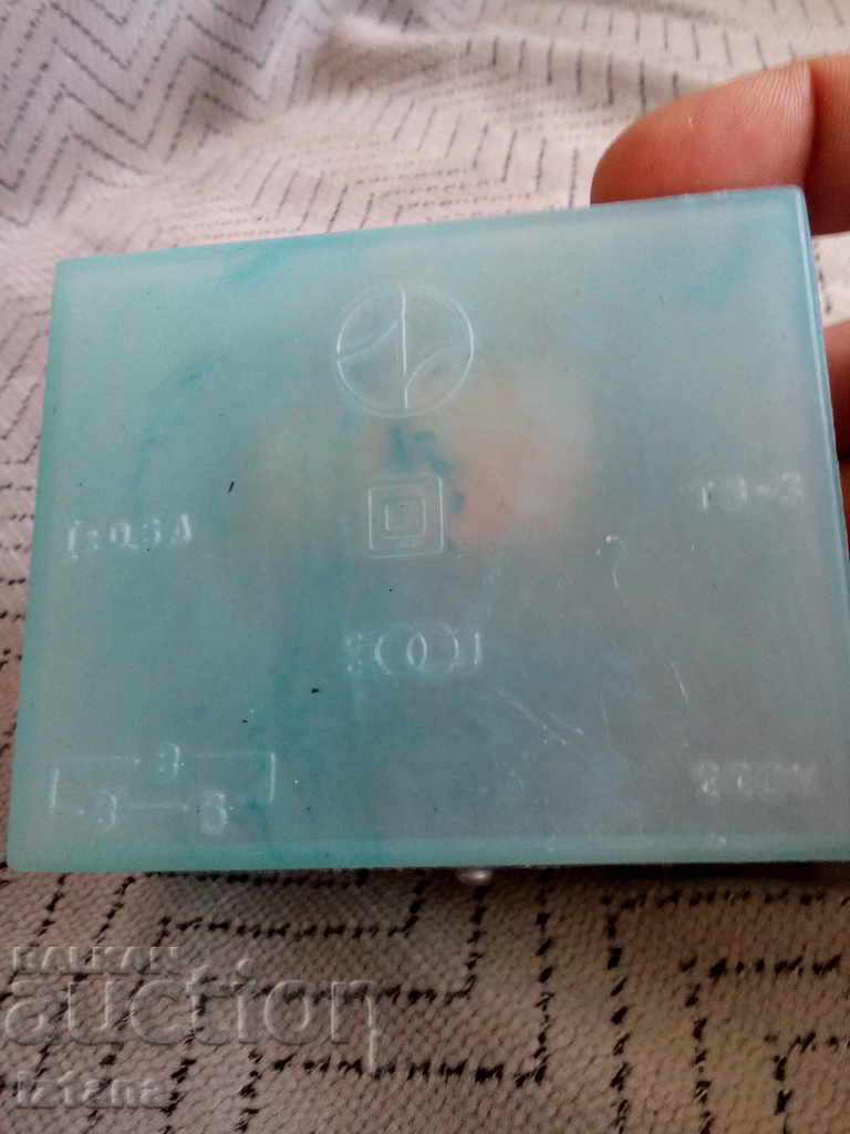 Стар звънчев трансформатор с цена 11.00 лв. | € 5.62 Стар звънчев трансформатор с цена 11.00 лв. | € 5.62