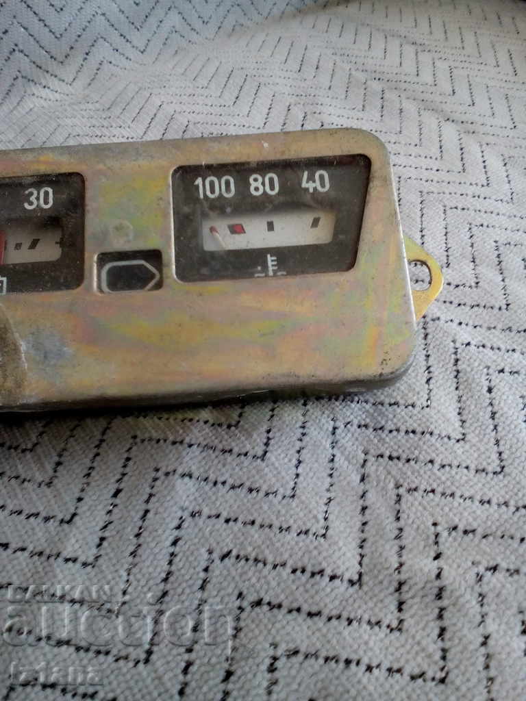 Auction Old car control devices Auction Old car control devices