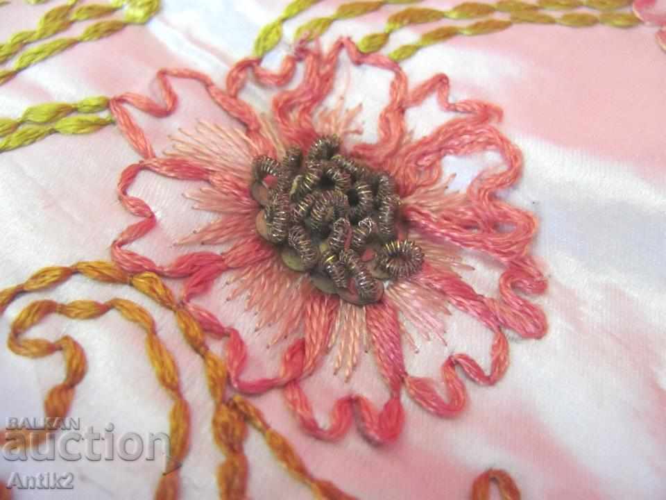19th century Hand embroidered satin pillow - 5 19th century Hand embroidered satin pillow - 5
