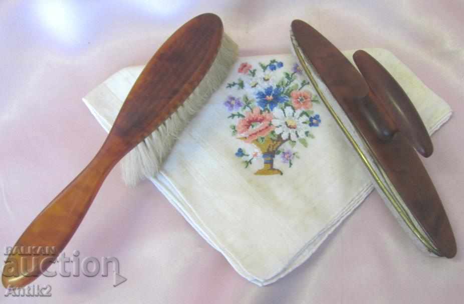 Old Lady Accessories with price 425.00 BGN | € 217.30 Old Lady Accessories with price 425.00 BGN | € 217.30