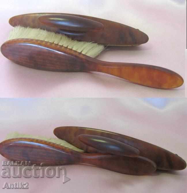 Delivery of Old Lady Accessories Delivery of Old Lady Accessories