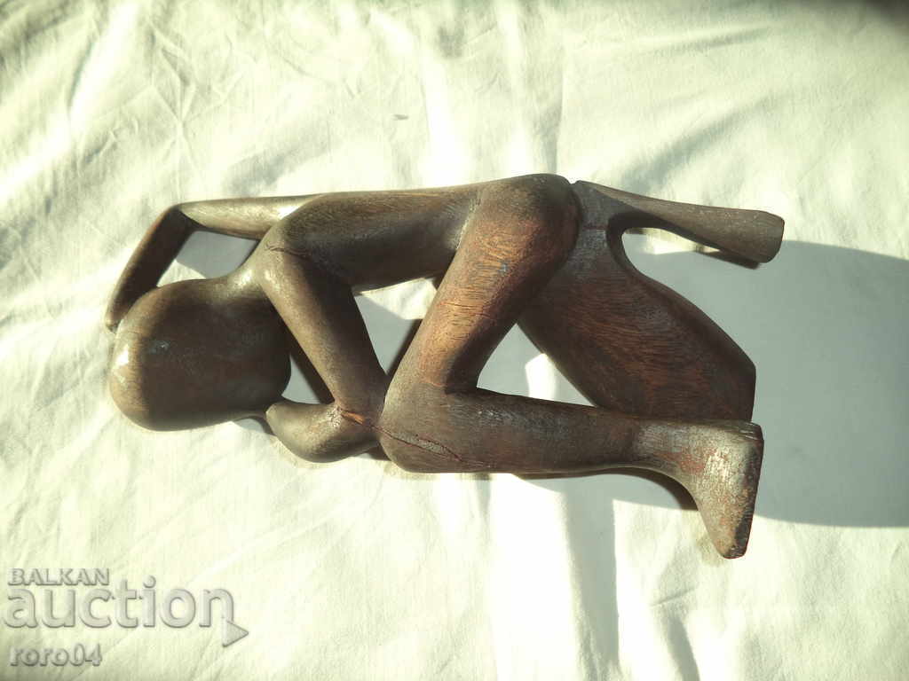 Auction LARGE OLD WOODEN STATUS Auction LARGE OLD WOODEN STATUS