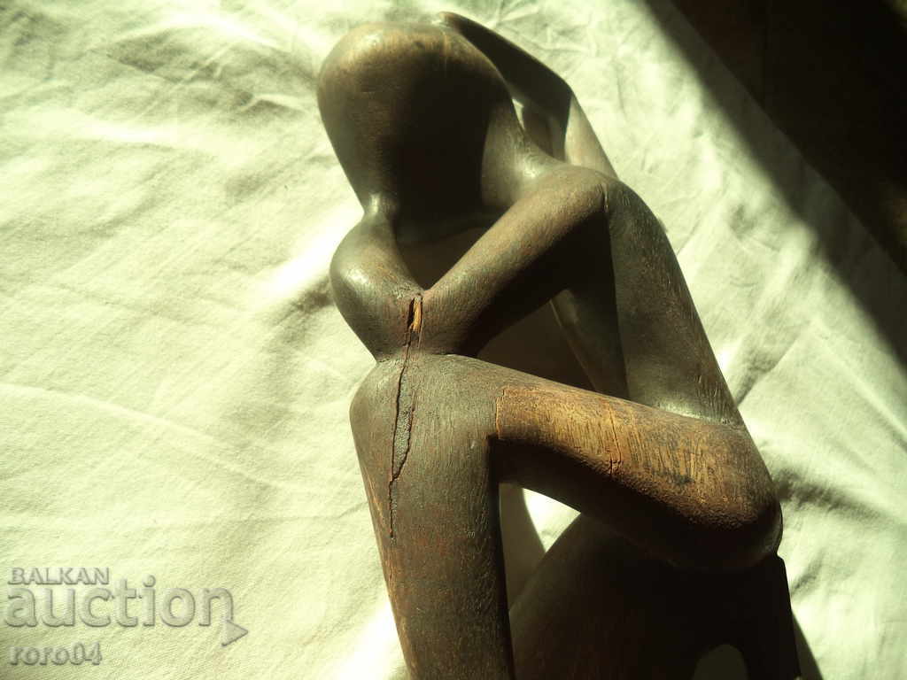 Delivery of LARGE OLD WOODEN STATUS Delivery of LARGE OLD WOODEN STATUS