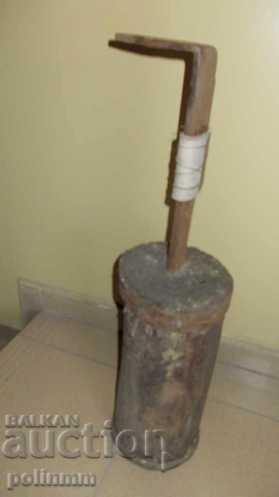 Old shoebag with price 25.00 BGN | € 12.78