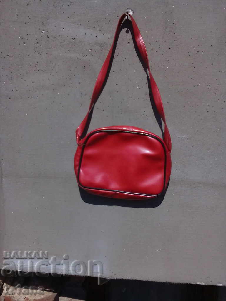 Licitație Geantă veche pentru copii, Nu, pogodi! Licitație Geantă veche pentru copii, Nu, pogodi!