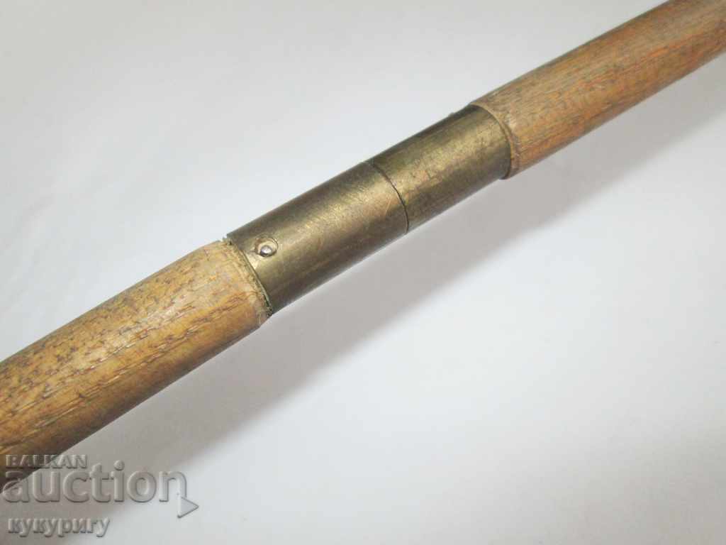 Old whip whip for rifle made of bronze and wood with price 45.00 BGN | € 23.01 Old whip whip for rifle made of bronze and wood with price 45.00 BGN | € 23.01