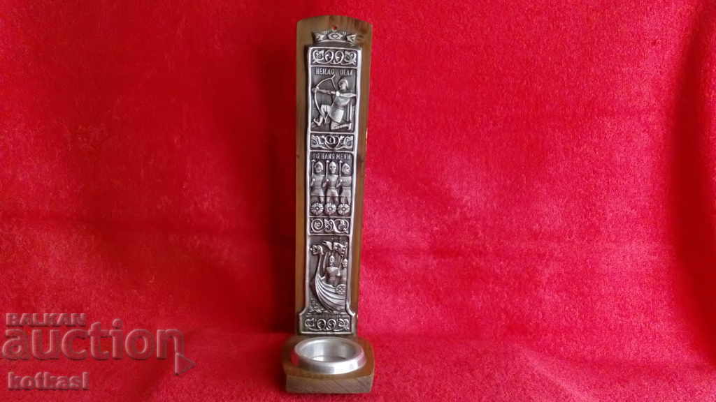 Souvenir wood carving metal panel soldiers Souvenir wood carving metal panel soldiers