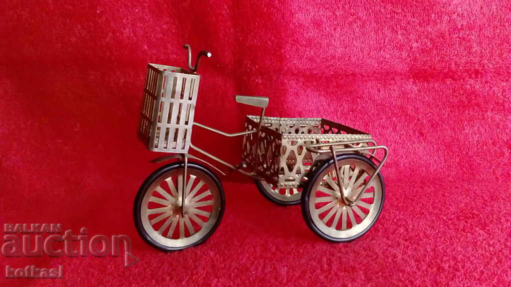 Delivery of Old metal brass toy tricycle figure Delivery of Old metal brass toy tricycle figure