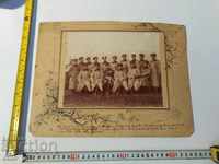 1900. Η παλαιά φωτογραφία χαρτόνι-σαμπέρ του Τζάρ, αξιωματικός, παραγγελία