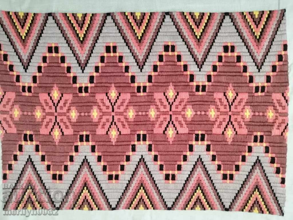 Embroidery for a pillowcase costume - 7