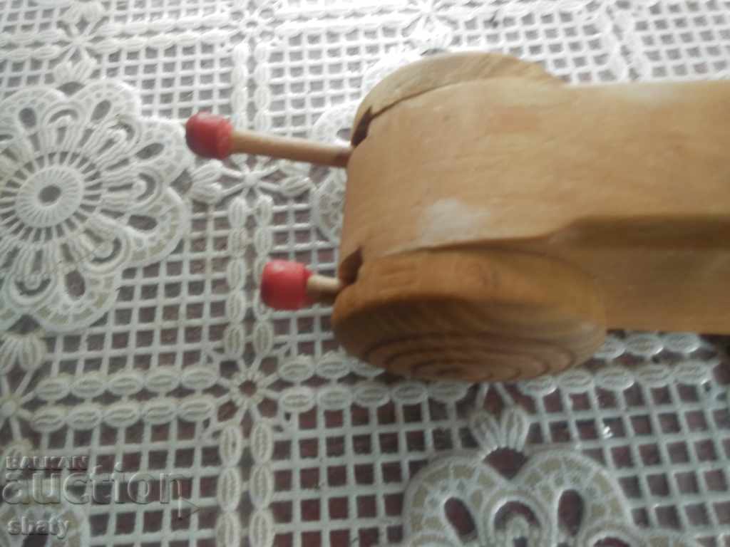 Delivery of Old wooden snail toy. Delivery of Old wooden snail toy.