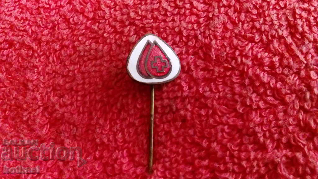 Old enamel badge bronze pin Bulgarian Red Cross Blood Donor with price 2.50 BGN | € 1.28 Old enamel badge bronze pin Bulgarian Red Cross Blood Donor with price 2.50 BGN | € 1.28