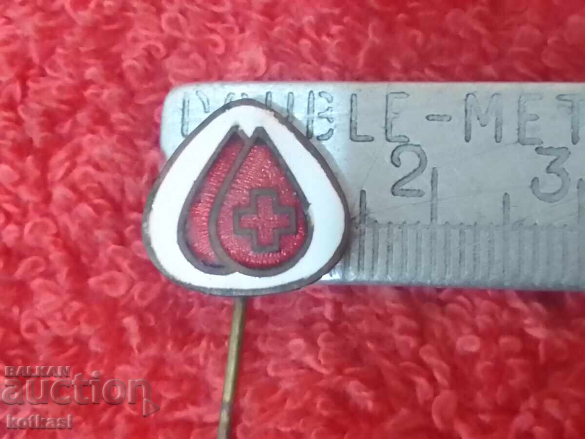 Old enamel badge bronze pin Bulgarian Red Cross Blood Donor Old enamel badge bronze pin Bulgarian Red Cross Blood Donor