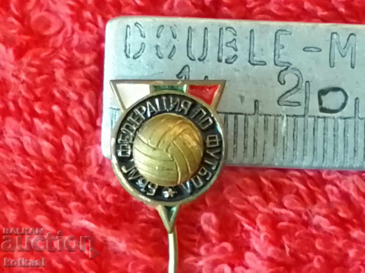 Old sports social badge pin BULGARIAN FOOTBALL FEDERATION Old sports social badge pin BULGARIAN FOOTBALL FEDERATION