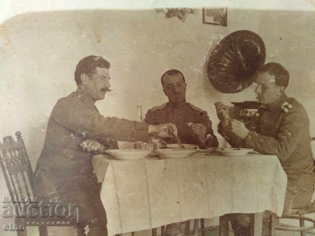 PSV 1918 FRONT-Tzar Snapshot, Saber, Uniform, Gramophone with price 30.00 BGN | € 15.34 PSV 1918 FRONT-Tzar Snapshot, Saber, Uniform, Gramophone with price 30.00 BGN | € 15.34