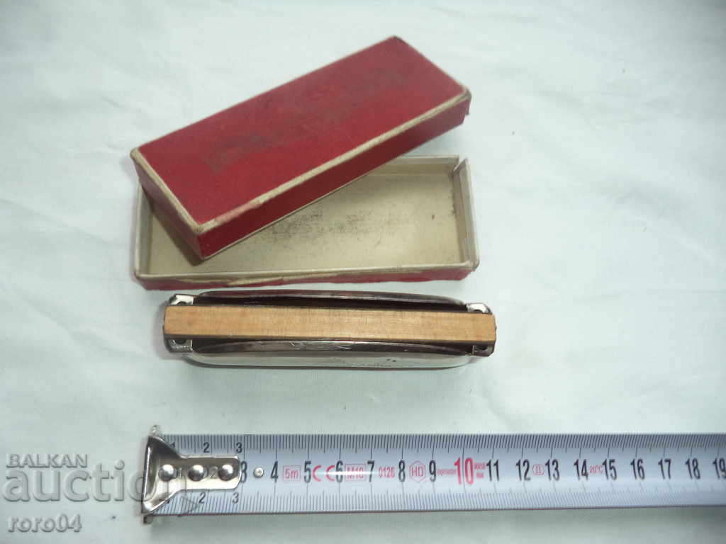 THE THREE GRACES - 7 THE THREE GRACES - 7