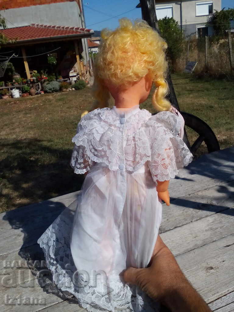 An old doll with price 35.00 BGN | € 17.90 An old doll with price 35.00 BGN | € 17.90