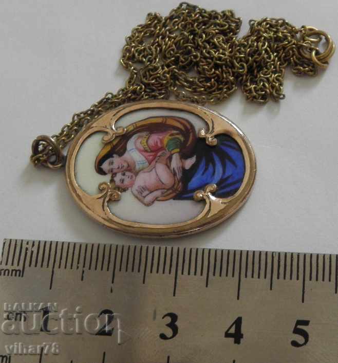 Delivery of old very rare locket Delivery of old very rare locket