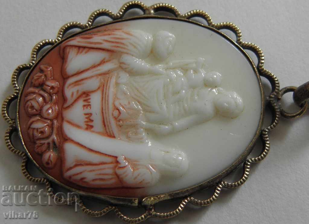 Auction old very rare pendant- Auction old very rare pendant-