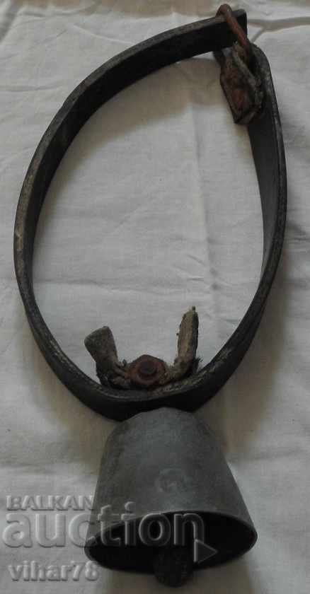 Χάλκινη καμπάνα