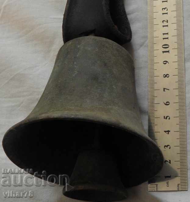 Χάλκινη καμπάνα με τιμή € 39.99 | 78.21 BGN