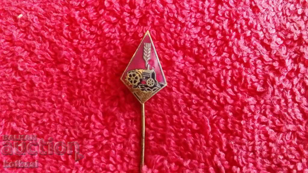 Old badge bronze pin enamel Tractor Agriculture excellent