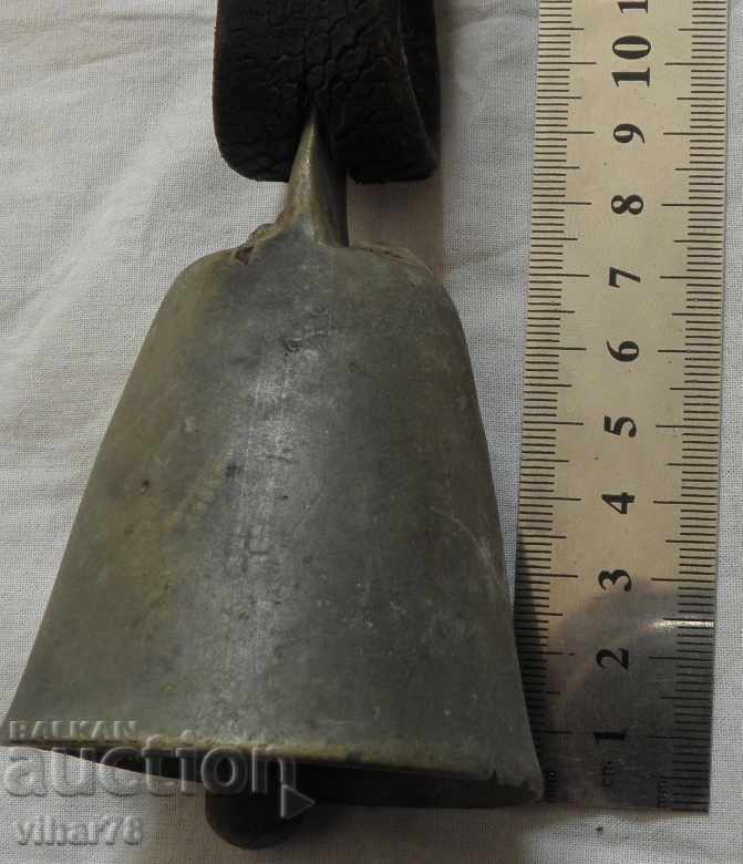 Χάλκινη καμπάνα