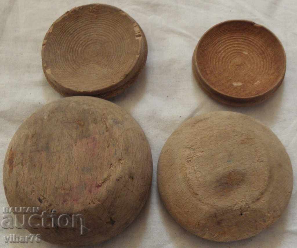 Delivery of lot of two old wooden saltpans Delivery of lot of two old wooden saltpans