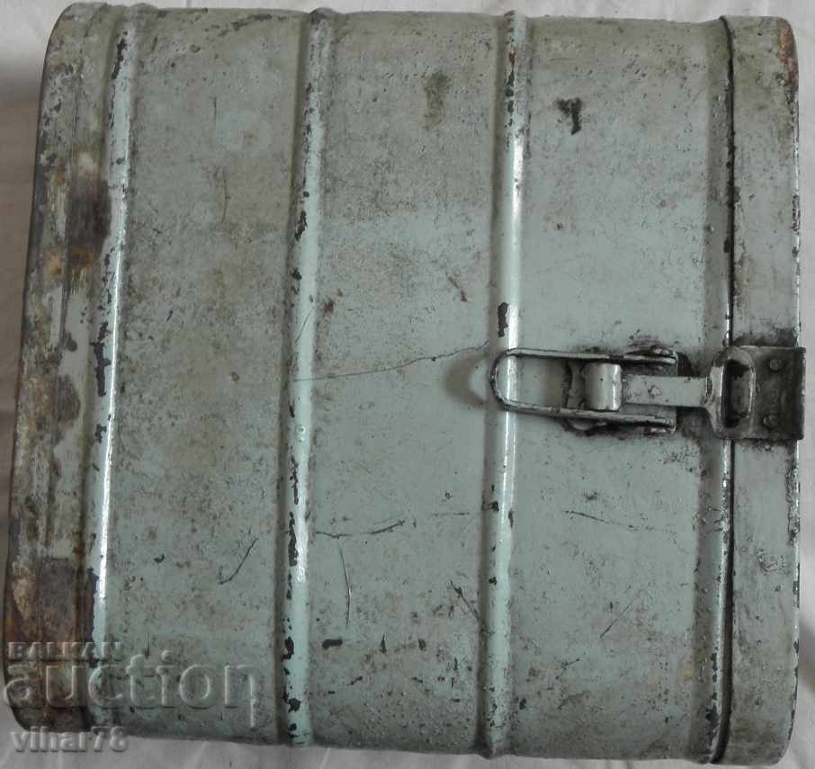 Delivery of military army metal box Delivery of military army metal box