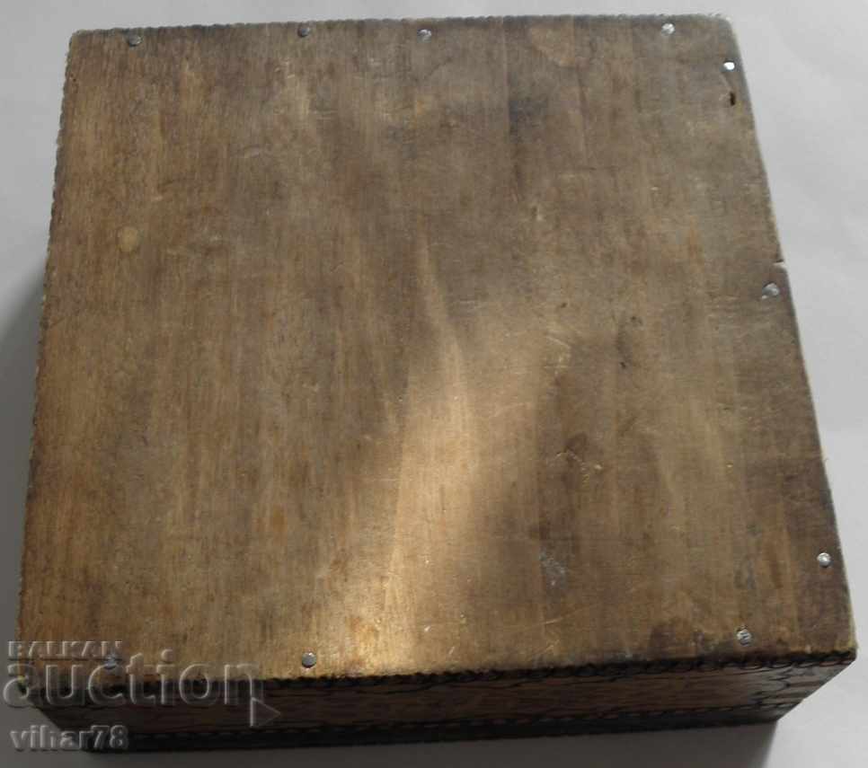 Old wooden box - 6 Old wooden box - 6