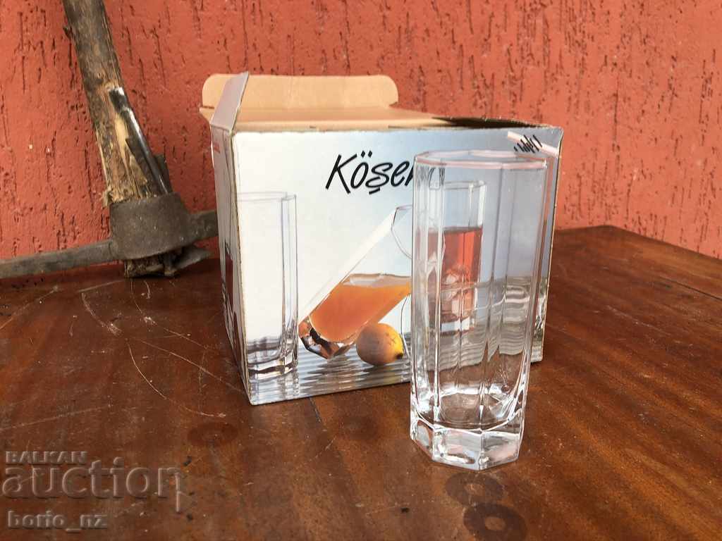 10199. GLASS GLASS SERVICE UNUSED - 6 10199. GLASS GLASS SERVICE UNUSED - 6