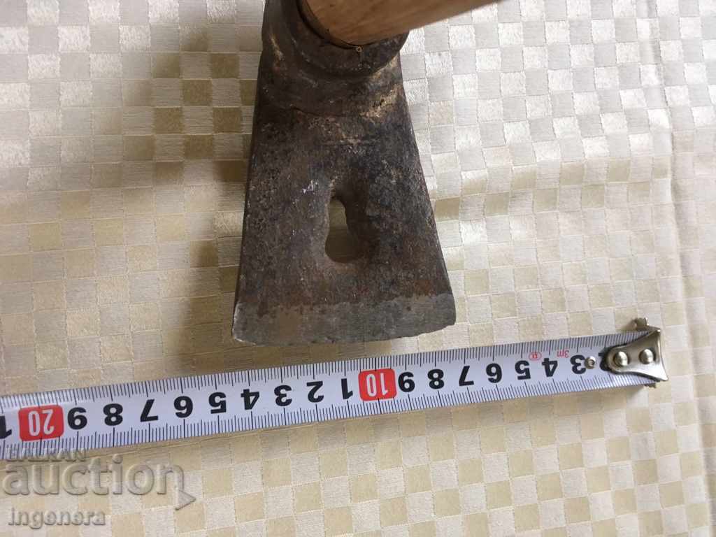 Delivery of TESLA TESLICHKA HORSES IRON TOOL CHUCK