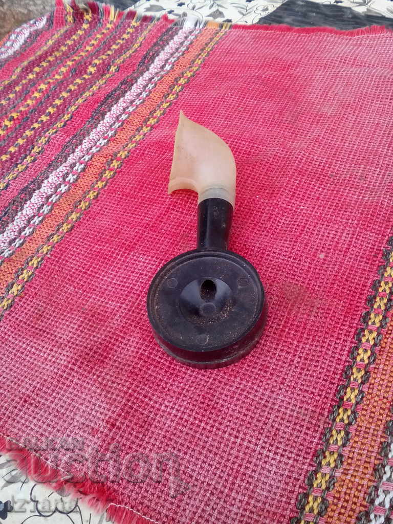 Old telephone handset with price 12.00 BGN | € 6.14 Old telephone handset with price 12.00 BGN | € 6.14