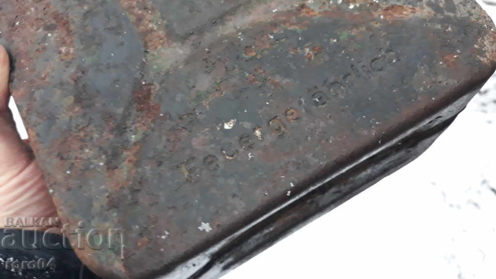 OLD SMALL LAMINATED GERMAN FUEL TUBE - WW II with price 35.10 BGN | € 17.95 OLD SMALL LAMINATED GERMAN FUEL TUBE - WW II with price 35.10 BGN | € 17.95