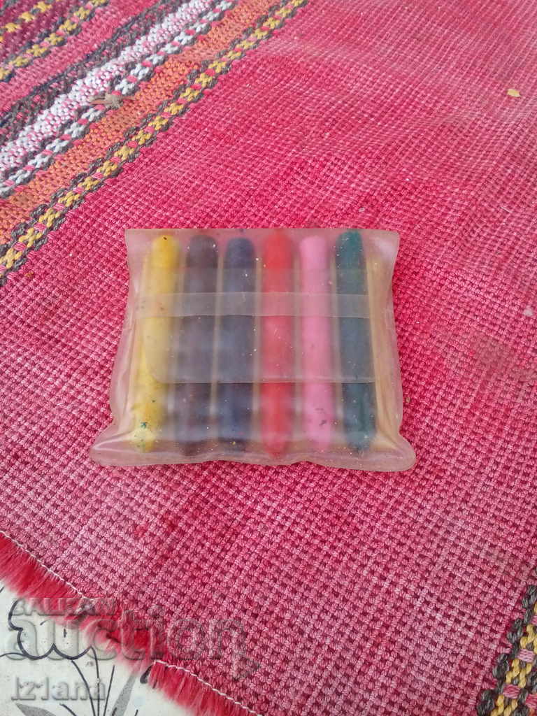 Old pastels with price 15.00 BGN | € 7.67