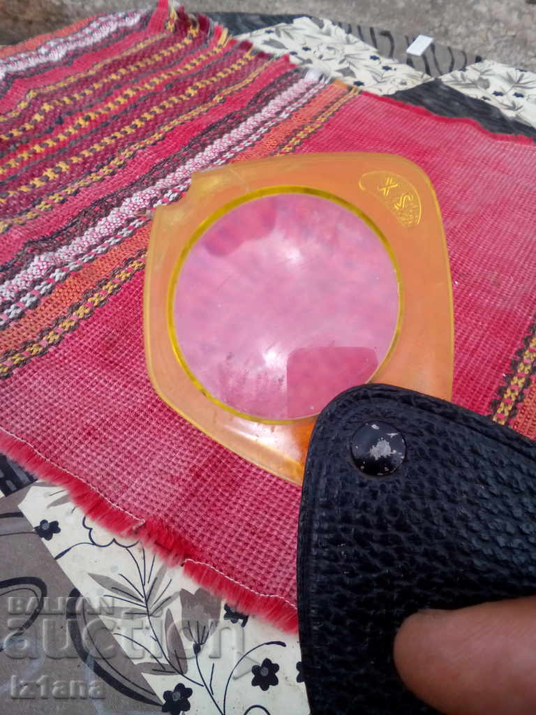 Old magnifying glass - 5